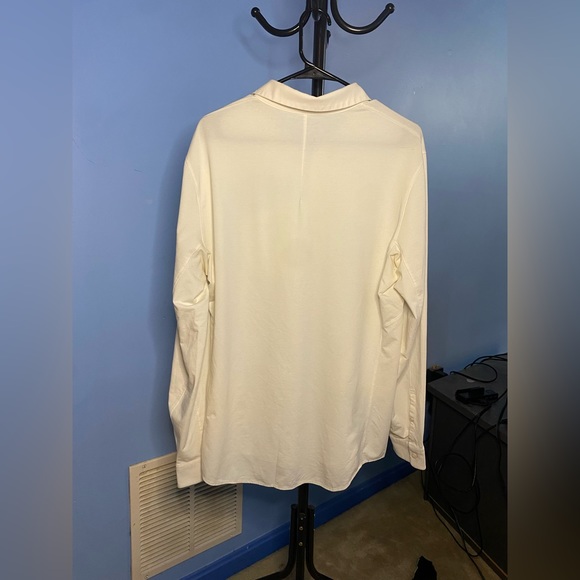 lululemon Commision Long sleeve buttondown - Picture 2 of 3